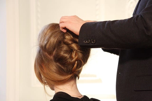 hair stylist 